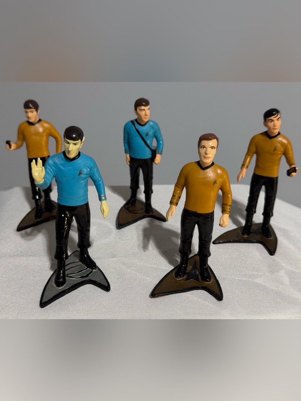Star Trek 8 piece Collectible Figure Set - Kirk, Spock, McCoy, Sulu, etc,